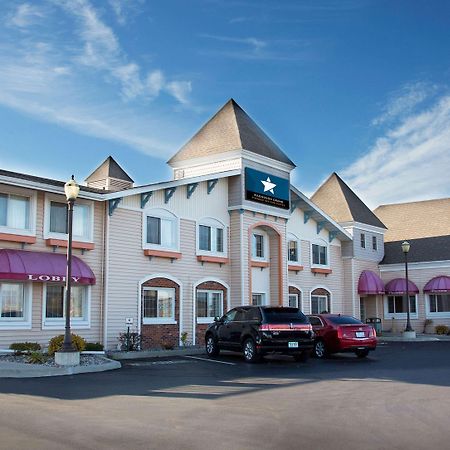 Magnuson Grand Pioneer Inn And Suites Есканаба Екстериор снимка