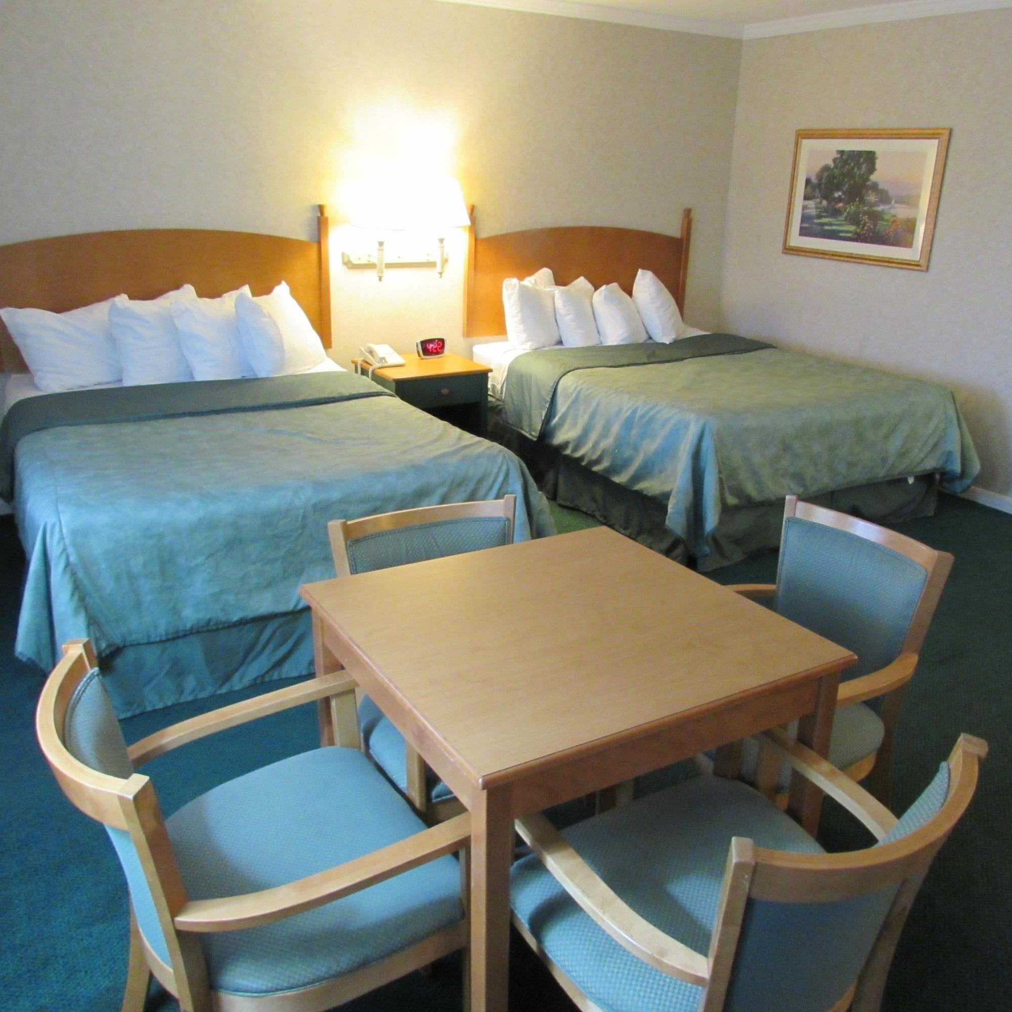 Magnuson Grand Pioneer Inn And Suites Есканаба Екстериор снимка