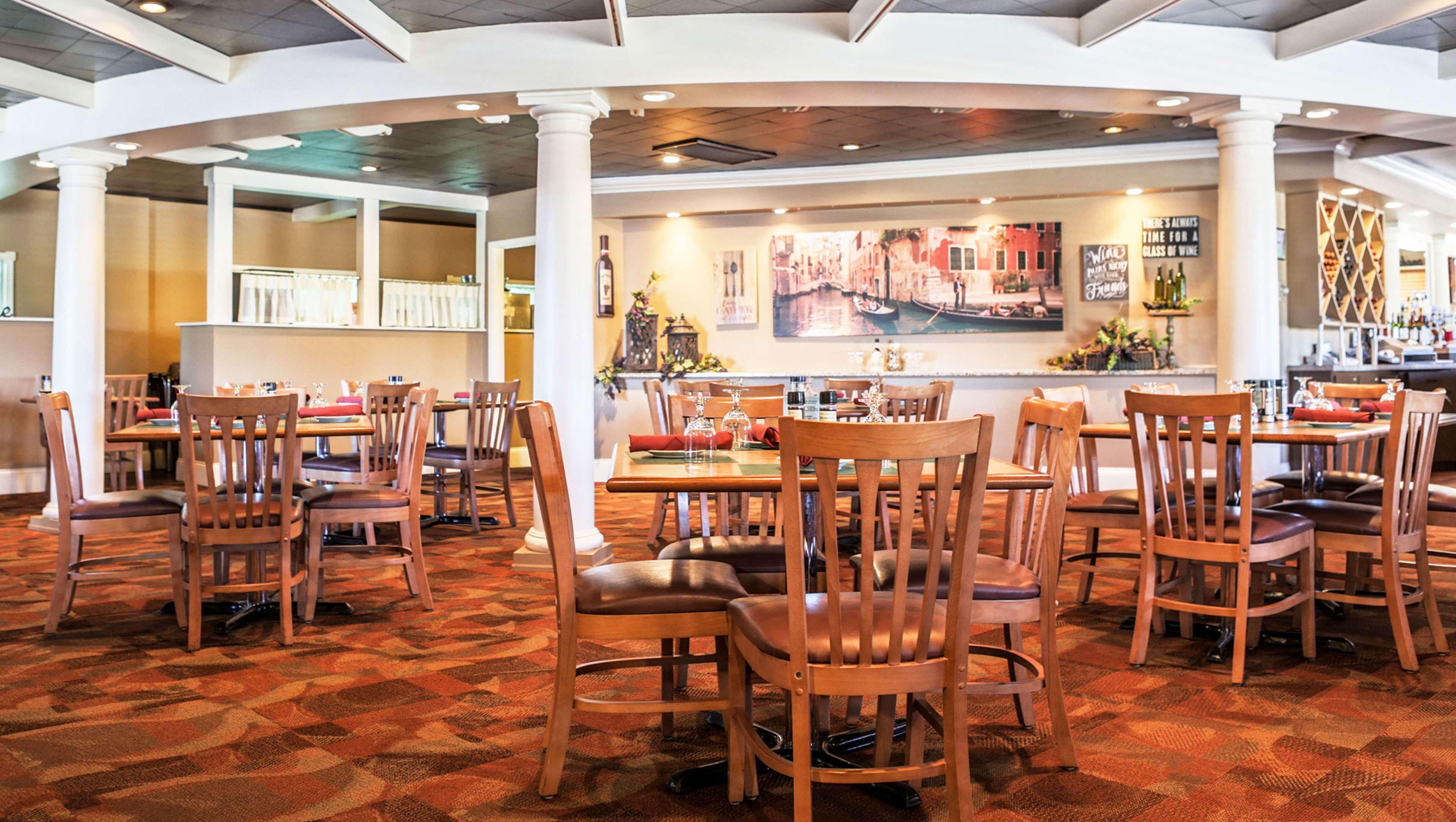 Magnuson Grand Pioneer Inn And Suites Есканаба Екстериор снимка