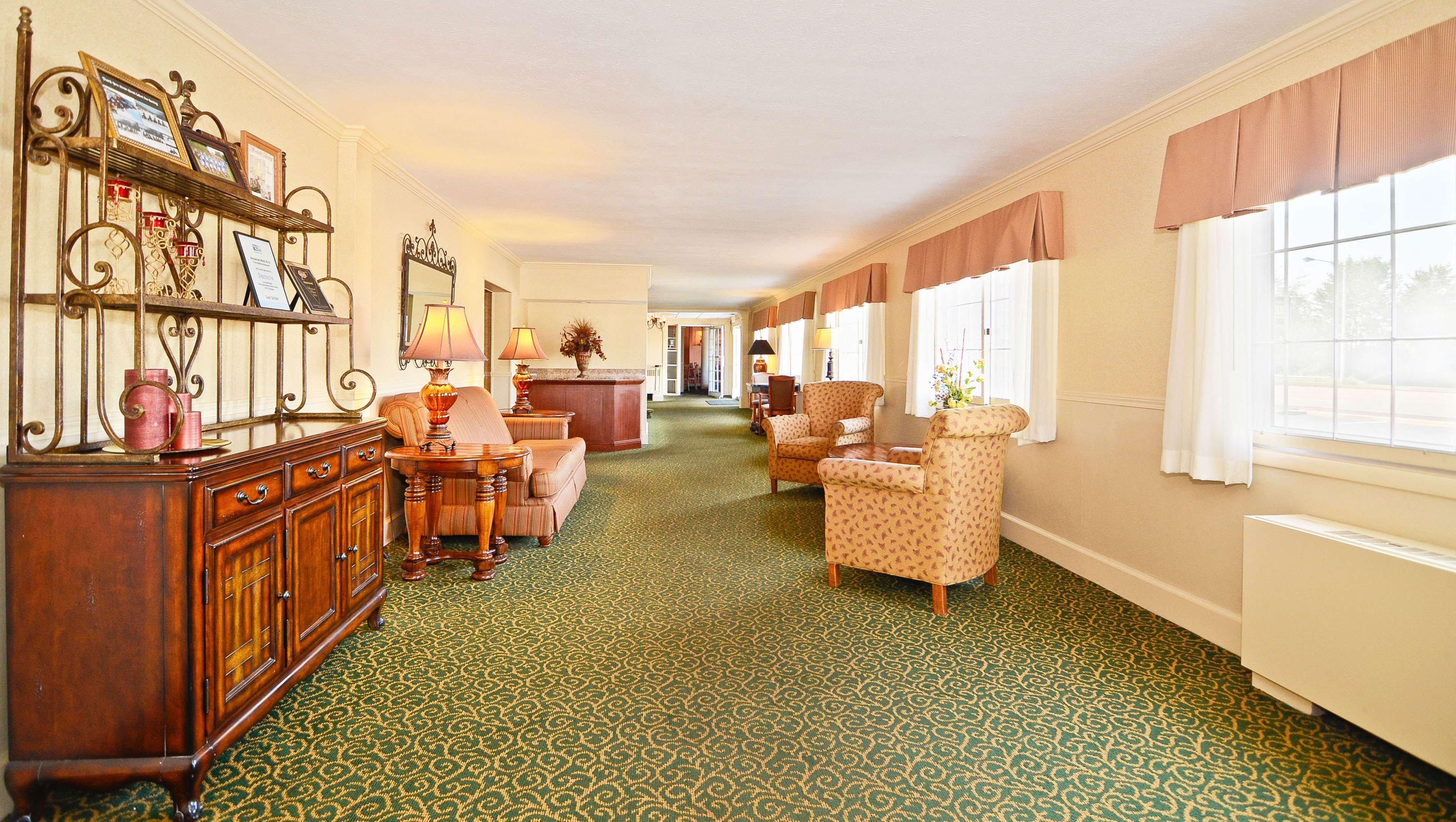 Magnuson Grand Pioneer Inn And Suites Есканаба Екстериор снимка