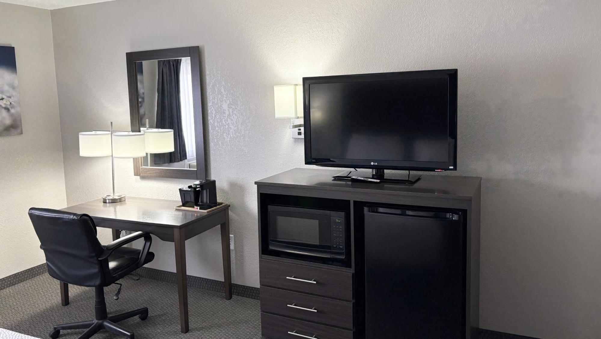 Magnuson Grand Pioneer Inn And Suites Есканаба Екстериор снимка