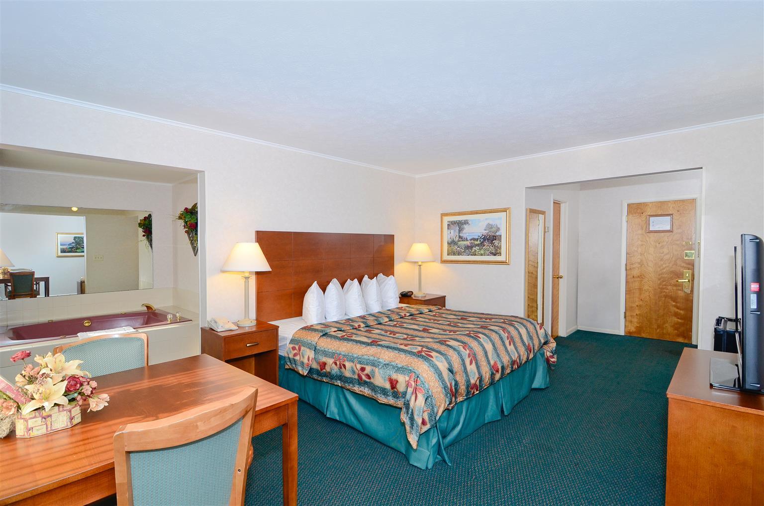 Magnuson Grand Pioneer Inn And Suites Есканаба Стая снимка