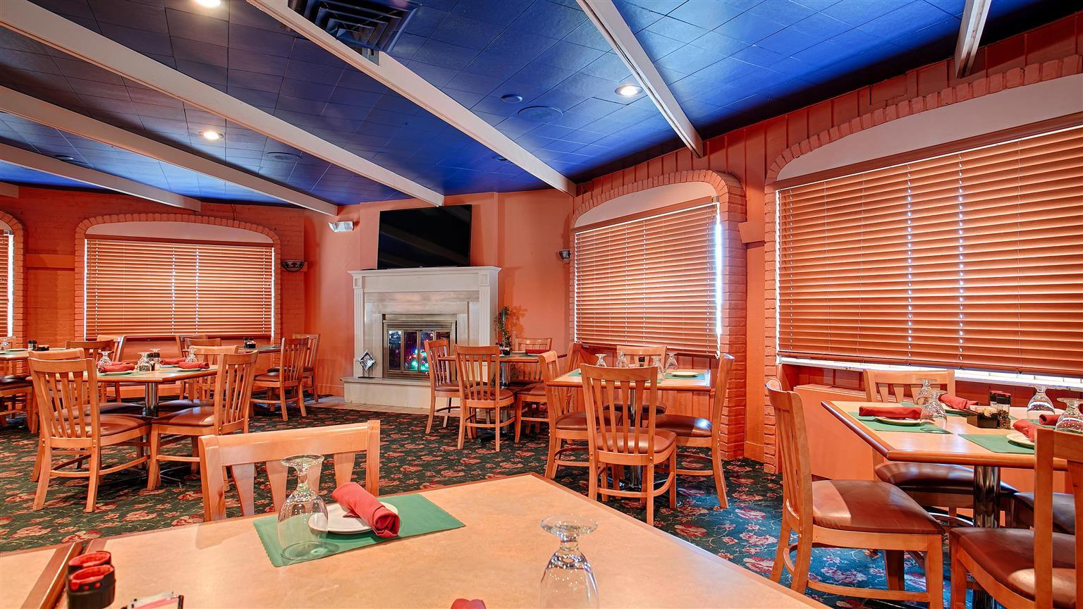 Magnuson Grand Pioneer Inn And Suites Есканаба Екстериор снимка